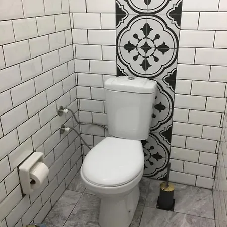 Guenes Nocleg ze śniadaniem 4*