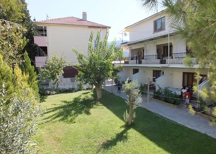 Güneş Oda ve Kahvaltı 4*