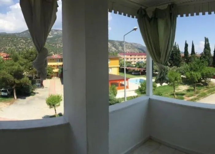 Guenes Frühstückspension Pamukkale