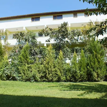Guenes Apart Bed & Breakfast *