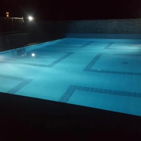Guenes Apart Pamukkale