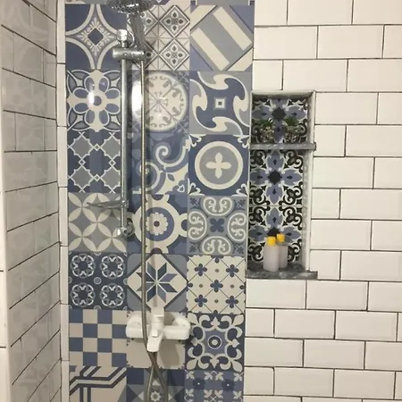 Bed & Breakfast Guenes