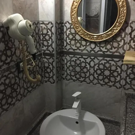 Guenes Apart Bed & Breakfast *